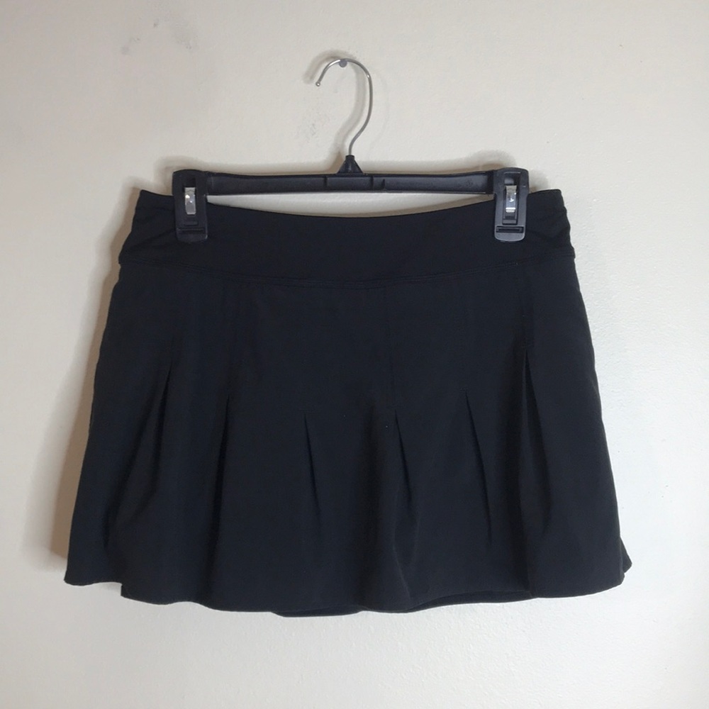 Athleta ladies black performance wear skort‎ size small